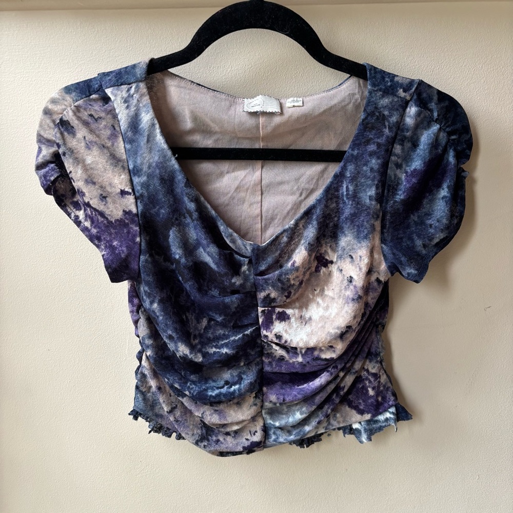 .💙2/$40💙Anthrolpologie 9-H15 Cropped Tie-Dye Runched Top Size Medium